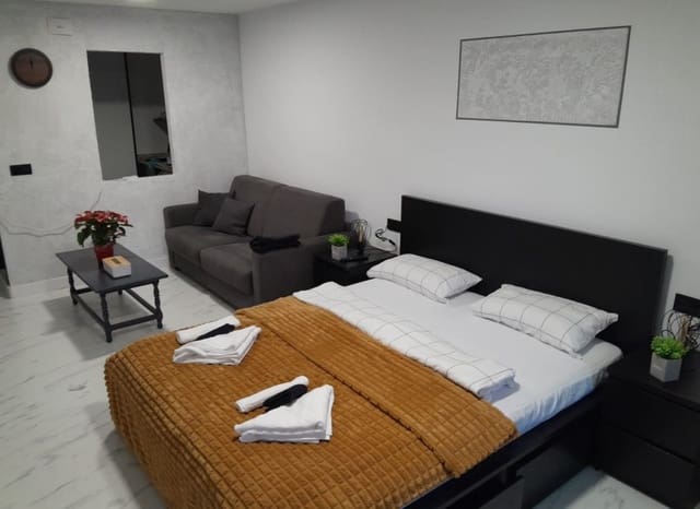 1 bedroom Apartment for sale in Playa Levante, Benidorm with pool - € 269,000 (Ref: 9066561)