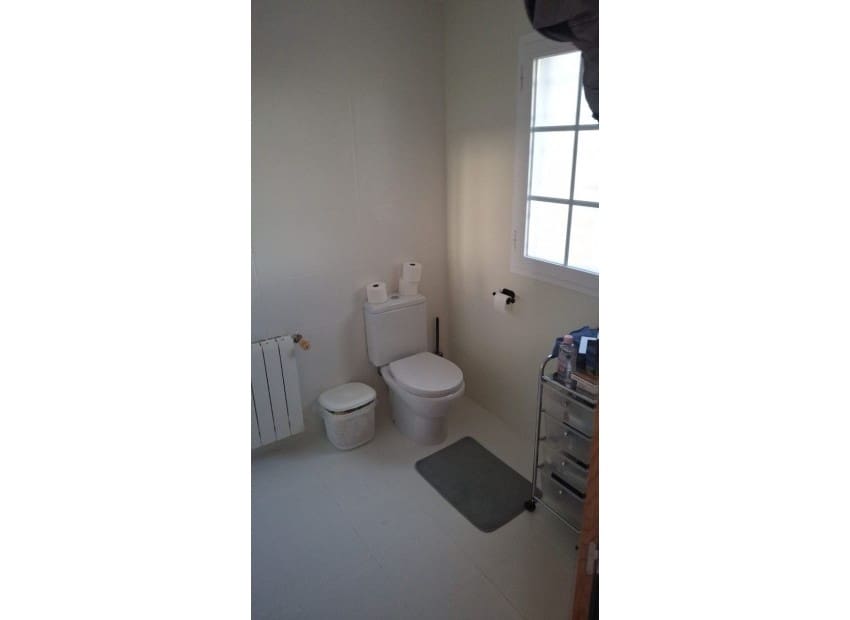 4 soveværelse Villa til salg i La Nucia med swimmingpool - € 366.000 (Ref: 9066563)