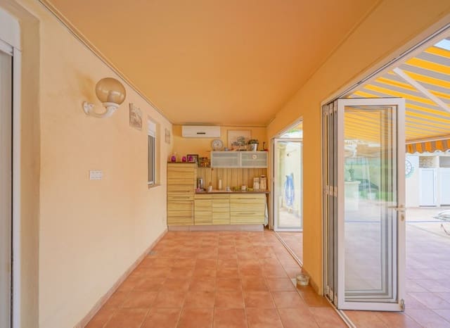 5 soveværelse Villa til salg i Els Poblets med swimmingpool - € 765.000 (Ref: 9066971)