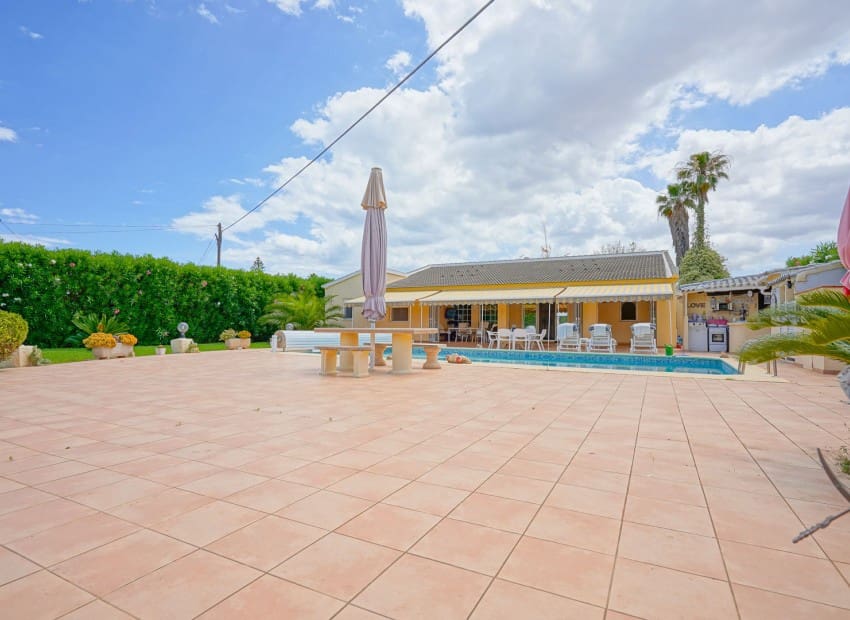 5 sovrum Villa till salu i Els Poblets med pool - 765 000 € (Ref: 9066971)