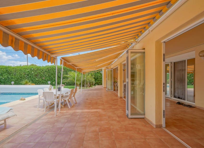 5 sovrum Villa till salu i Els Poblets med pool - 765 000 € (Ref: 9066971)