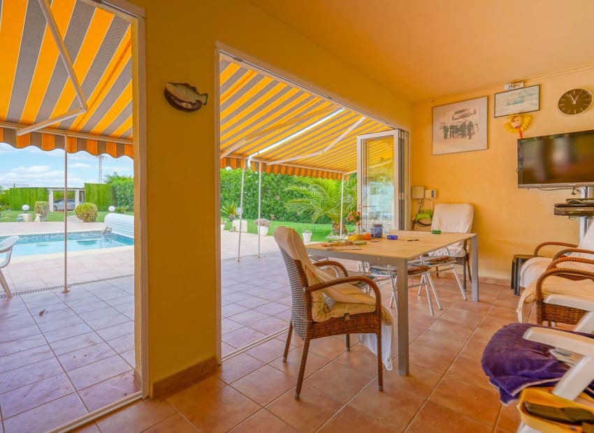 5 sovrum Villa till salu i Els Poblets med pool - 765 000 € (Ref: 9066971)