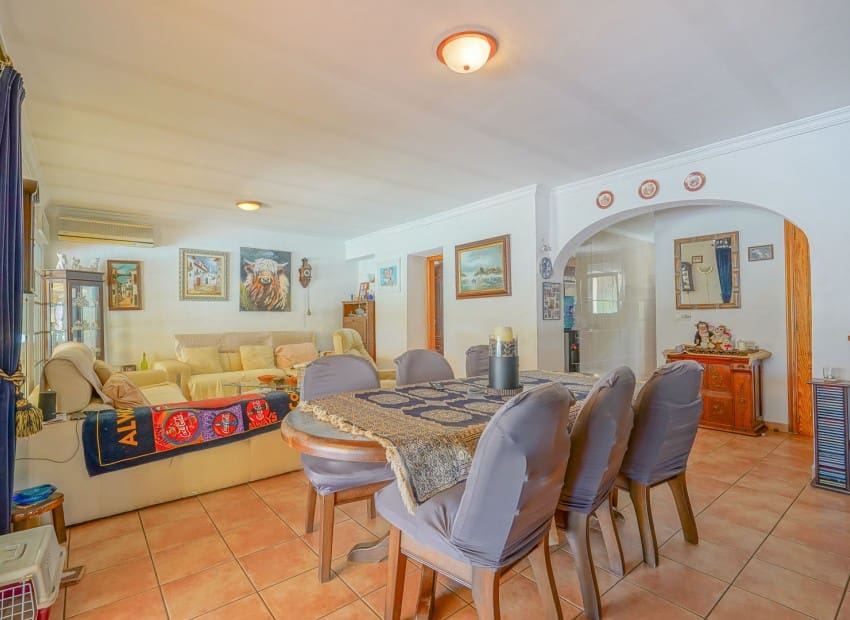 5 sovrum Villa till salu i Els Poblets med pool - 765 000 € (Ref: 9066971)