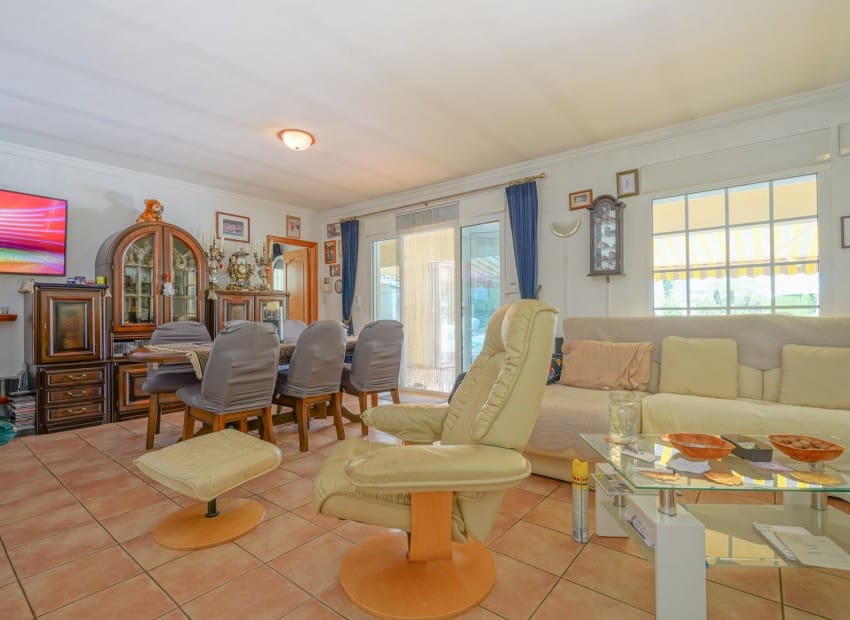 5 sovrum Villa till salu i Els Poblets med pool - 765 000 € (Ref: 9066971)