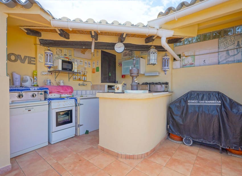 5 sovrum Villa till salu i Els Poblets med pool - 765 000 € (Ref: 9066971)