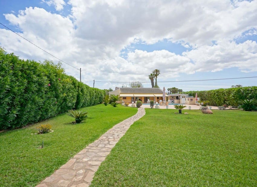 5 sovrum Villa till salu i Els Poblets med pool - 765 000 € (Ref: 9066971)