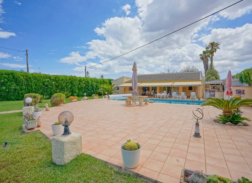 5 sovrum Villa till salu i Els Poblets med pool - 765 000 € (Ref: 9066971)