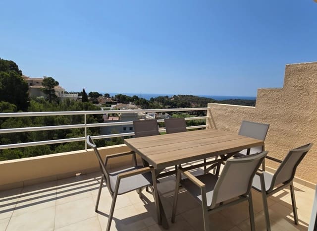 3 soverom Kjedet enebolig til salgs i Altea la Vella, Altea med svømmebasseng - € 3 000 (Ref: 9074297)