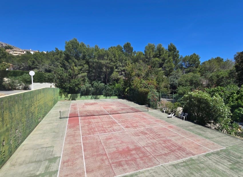 3 slaapkamer Halfvrijstaande villa voor vakantieverhuur in Altea la Vella met zwembad - € 3.000 (Ref: 9074297)