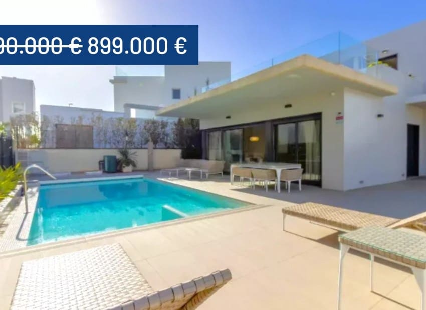 4 bedroom Villa for sale in Campoamor with pool - € 899,000 (Ref: 9074526)