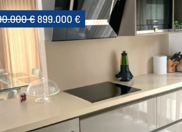 4 Zimmer Villa zu verkaufen in Campoamor, Orihuela mit Pool - 899.000 € (Ref: 9074526)