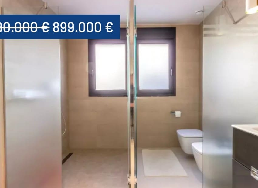 4 bedroom Villa for sale in Campoamor with pool - € 899,000 (Ref: 9074526)