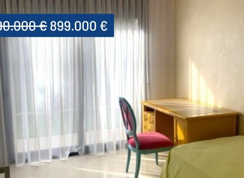 4 bedroom Villa for sale in Campoamor with pool - € 899,000 (Ref: 9074526)