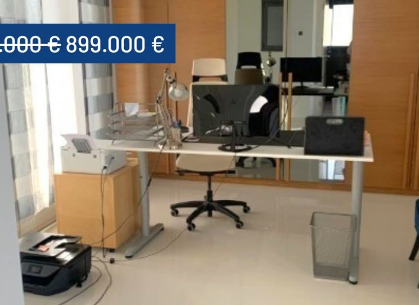 4 bedroom Villa for sale in Campoamor with pool - € 899,000 (Ref: 9074526)