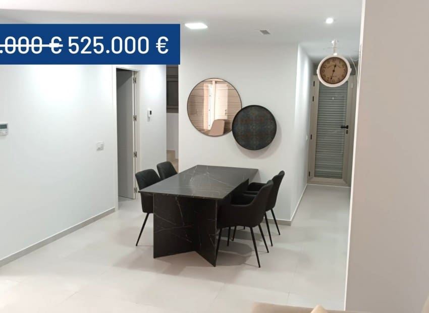 3 quarto Moradia para venda em Villamartin com piscina - 525 000 € (Ref: 9075588)