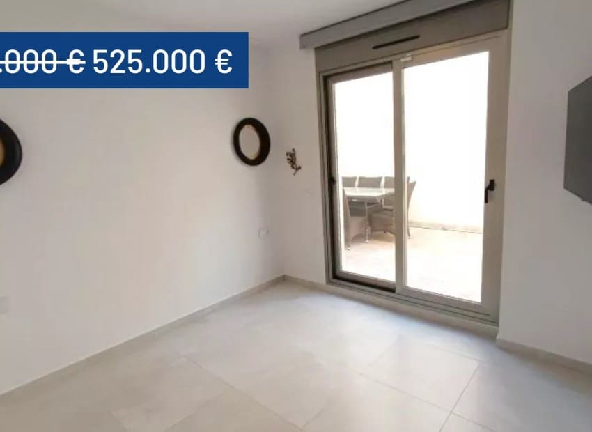 3 quarto Moradia para venda em Villamartin com piscina - 525 000 € (Ref: 9075588)