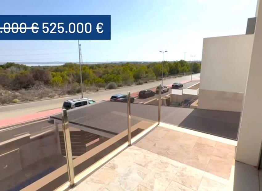 3 quarto Moradia para venda em Villamartin com piscina - 525 000 € (Ref: 9075588)