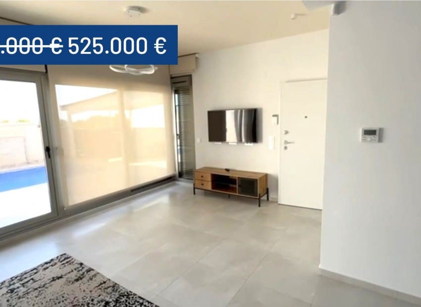 3 quarto Moradia para venda em Villamartin com piscina - 525 000 € (Ref: 9075588)