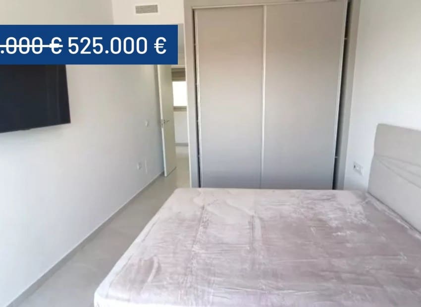 3 quarto Moradia para venda em Villamartin com piscina - 525 000 € (Ref: 9075588)