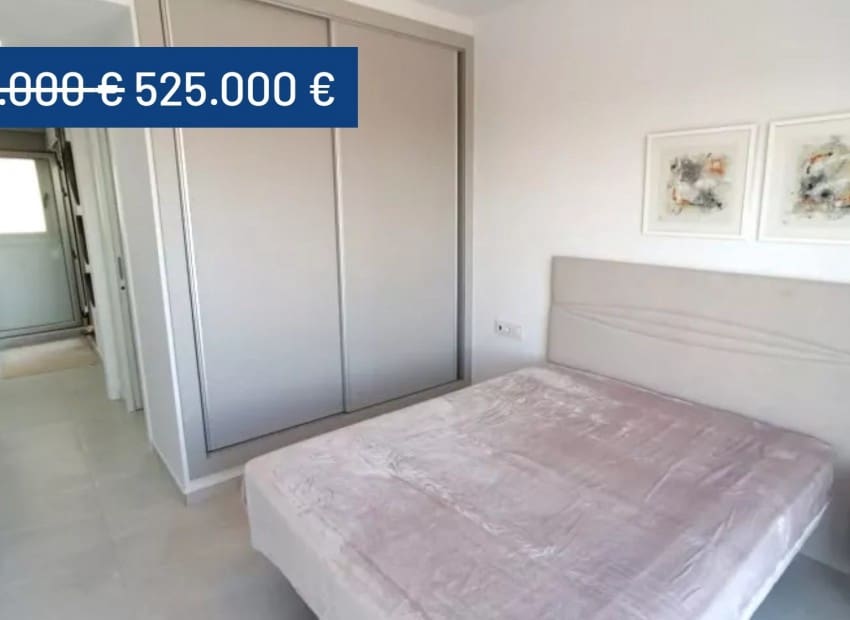 3 quarto Moradia para venda em Villamartin com piscina - 525 000 € (Ref: 9075588)