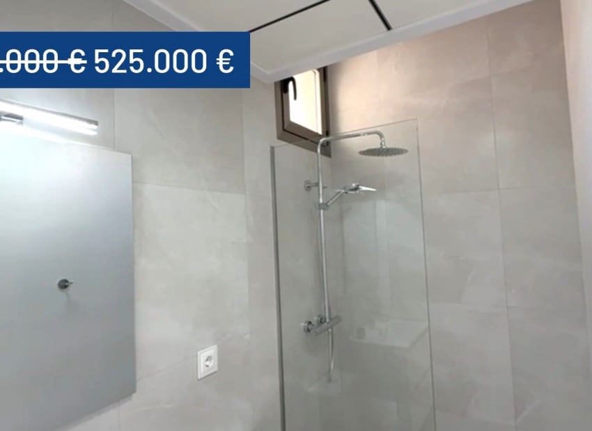 3 quarto Moradia para venda em Villamartin com piscina - 525 000 € (Ref: 9075588)