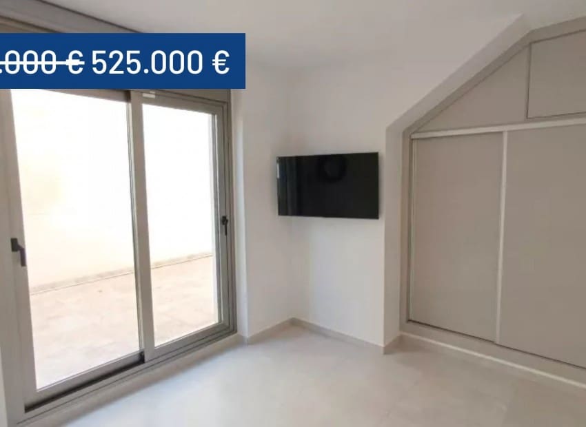 3 quarto Moradia para venda em Villamartin com piscina - 525 000 € (Ref: 9075588)