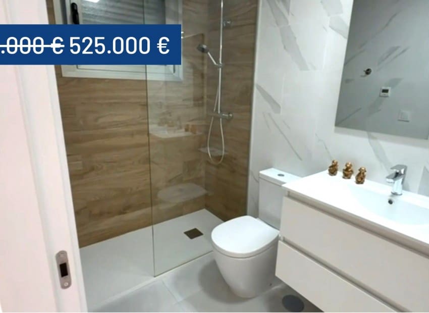 3 quarto Moradia para venda em Villamartin com piscina - 525 000 € (Ref: 9075588)