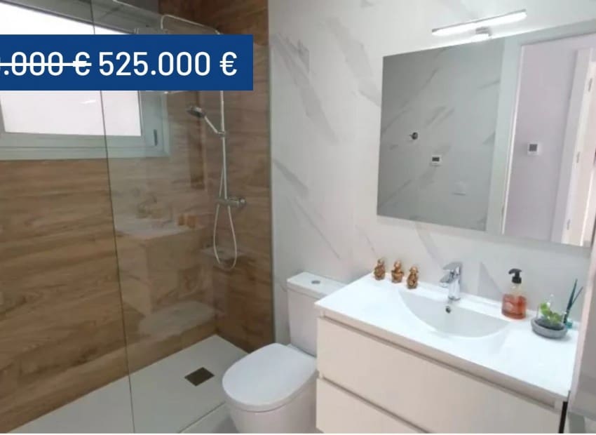 3 quarto Moradia para venda em Villamartin com piscina - 525 000 € (Ref: 9075588)