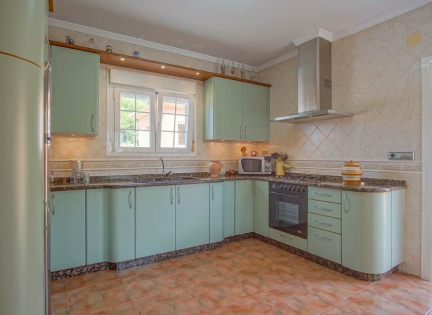 5 bedroom Villa for sale in Calpe / Calp with pool - € 725,000 (Ref: 9081963)