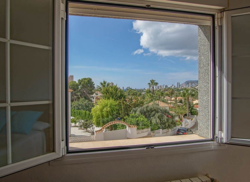 5 bedroom Villa for sale in Calpe / Calp with pool - € 725,000 (Ref: 9081963)