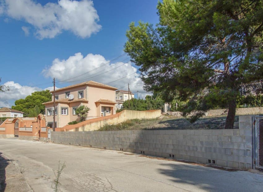 5 bedroom Villa for sale in Calpe / Calp with pool - € 725,000 (Ref: 9081963)