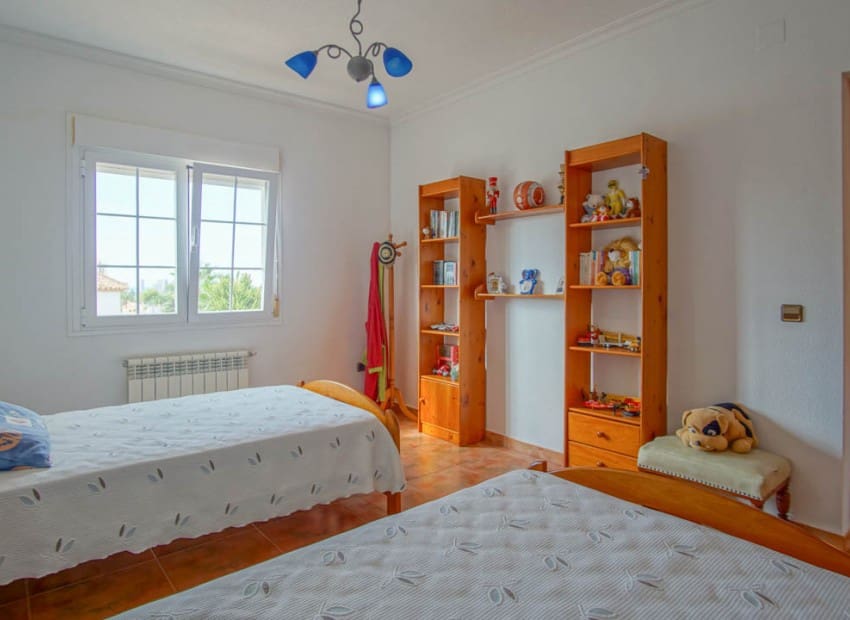 5 bedroom Villa for sale in Calpe / Calp with pool - € 725,000 (Ref: 9081963)