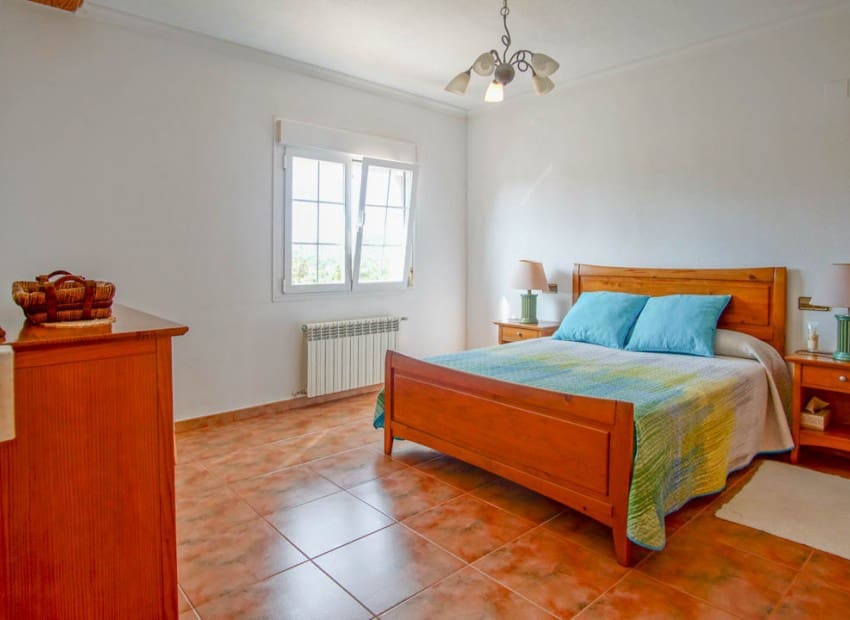 5 bedroom Villa for sale in Calpe / Calp with pool - € 725,000 (Ref: 9081963)