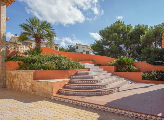 5 bedroom Villa for sale in Cometa - Carrió, Calpe / Calp with pool - € 725,000 (Ref: 9081963)