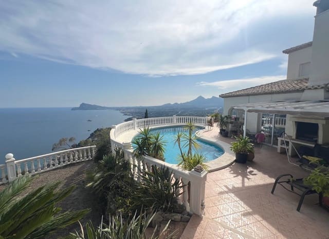 6 slaapkamer Villa te koop in Altea met zwembad - € 2.300.000 (Ref: 9084657)