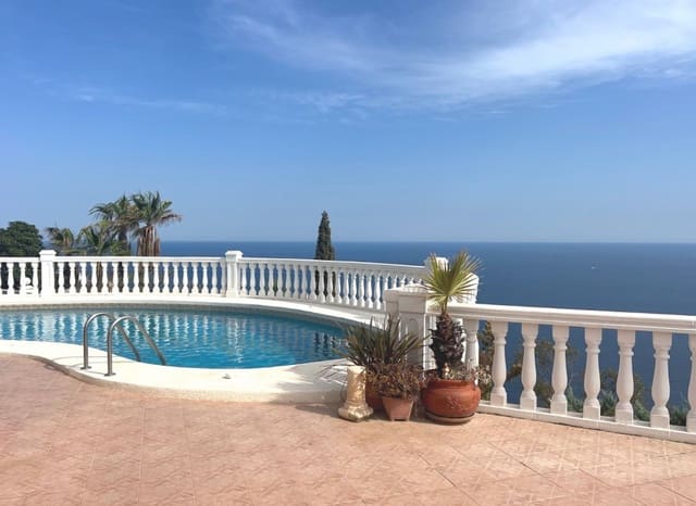 6 slaapkamer Villa te koop in Altea met zwembad - € 2.300.000 (Ref: 9084657)