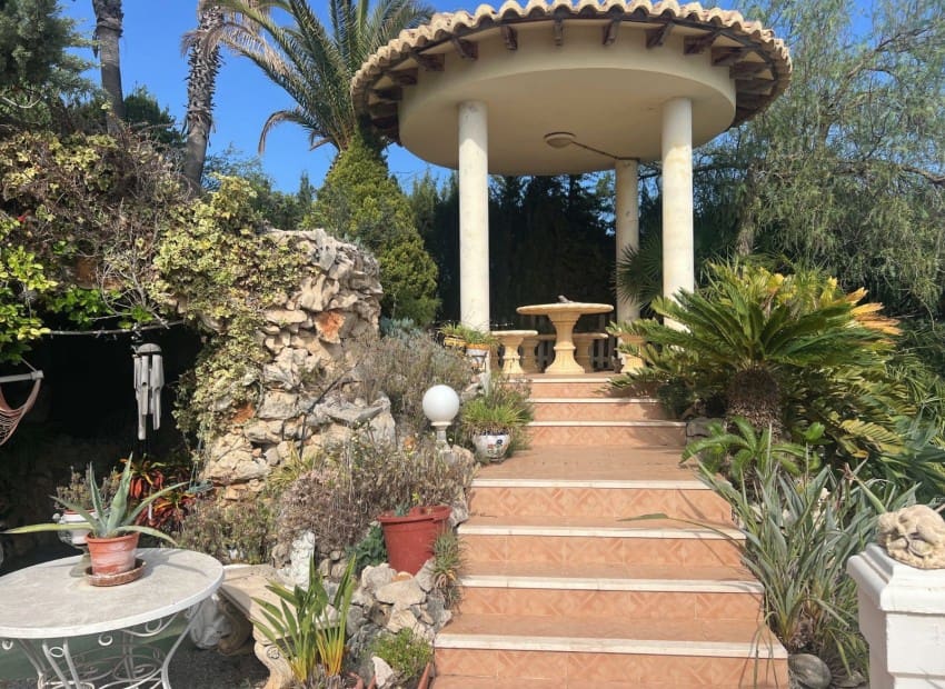 6 makuuhuone Huvila myytävänä paikassa Altea mukana uima-altaan - 2 300 000 € (Ref: 9084657)