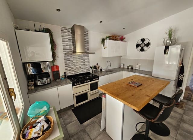 2 bedroom Commercial for sale in Sax with pool - € 499,995 (Ref: 9094685)