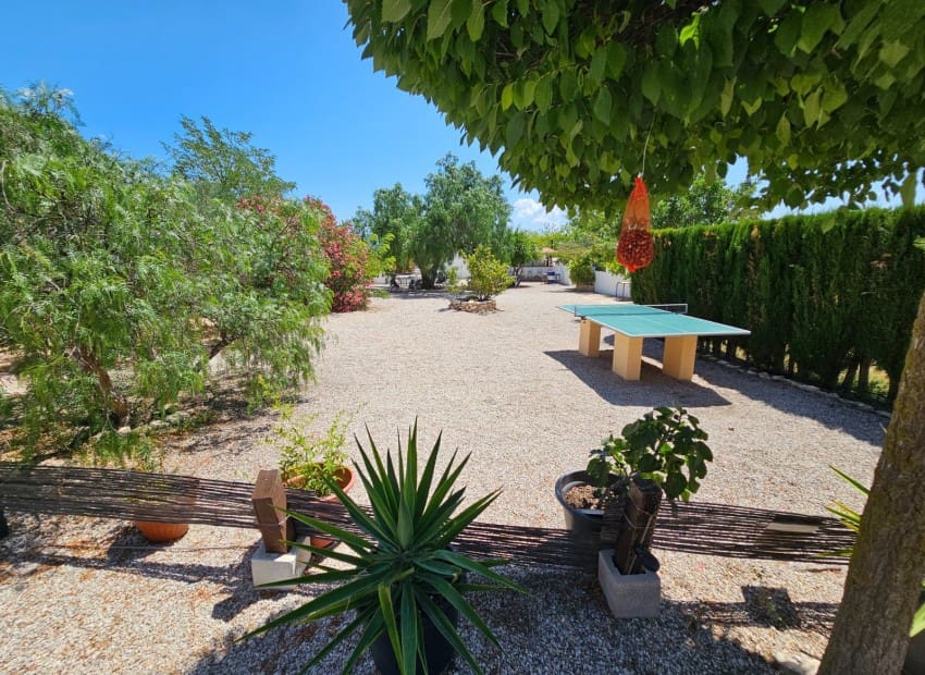 2 soveværelse Erhverv til salg i Sax med swimmingpool - € 499.995 (Ref: 9094685)