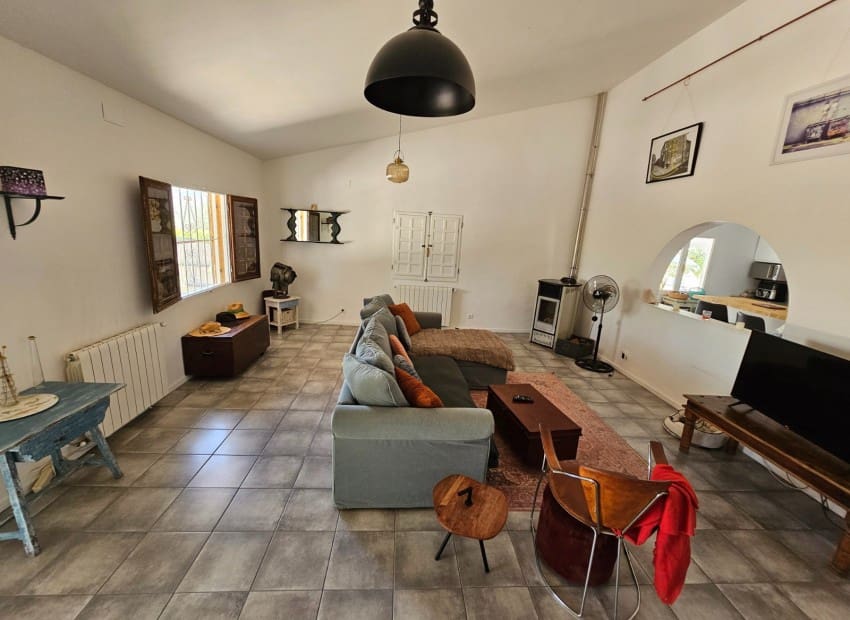 2 soveværelse Erhverv til salg i Sax med swimmingpool - € 499.995 (Ref: 9094685)