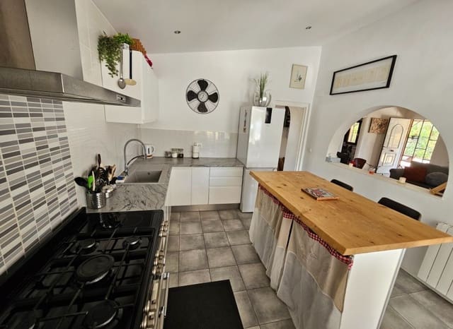 2 bedroom Commercial for sale in Sax with pool - € 499,995 (Ref: 9094685)