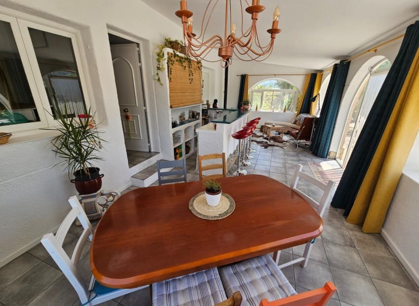 2 soveværelse Erhverv til salg i Sax med swimmingpool - € 499.995 (Ref: 9094685)