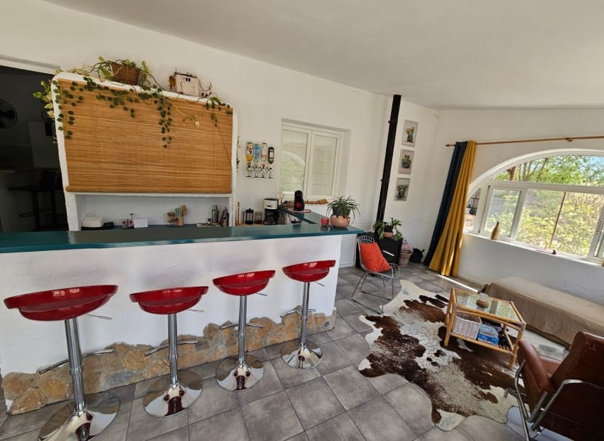 2 soveværelse Erhverv til salg i Sax med swimmingpool - € 499.995 (Ref: 9094685)