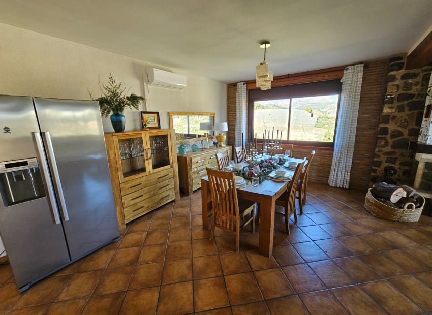 6 soveværelse Villa til leje i Callosa d'En Sarria med swimmingpool garage - € 3.500 (Ref: 9097054)