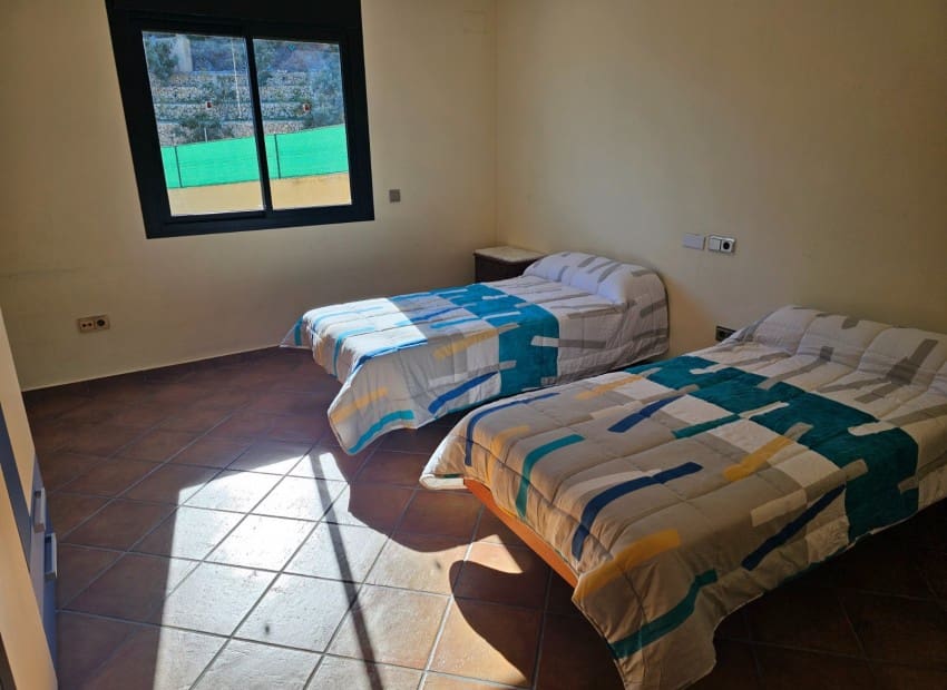 6 soveværelse Villa til leje i Callosa d'En Sarria med swimmingpool garage - € 3.500 (Ref: 9097054)