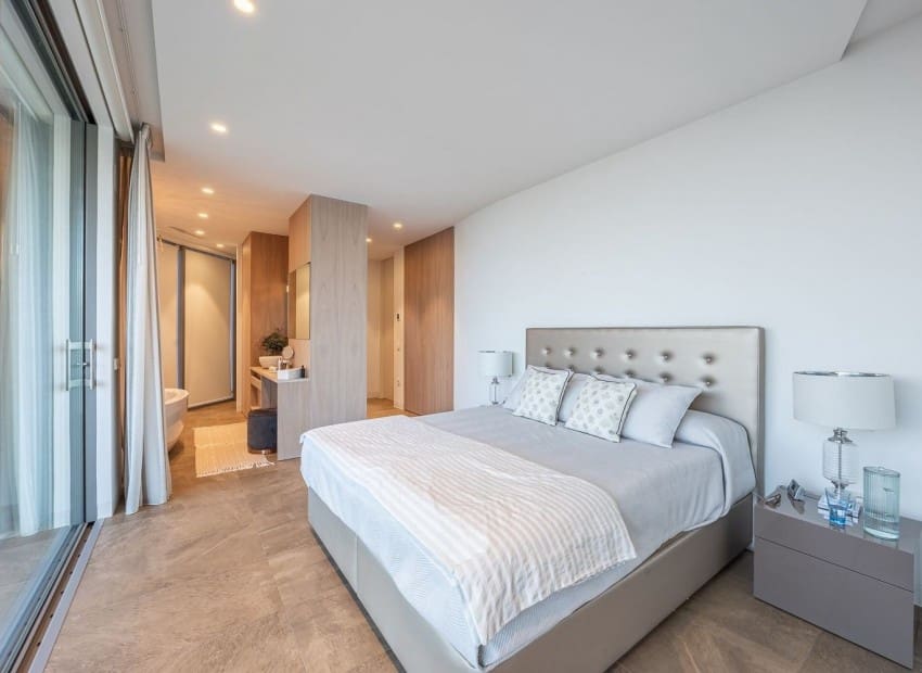 3 bedroom Villa for sale in Finestrat with pool garage - € 1,645,000 (Ref: 9100354)