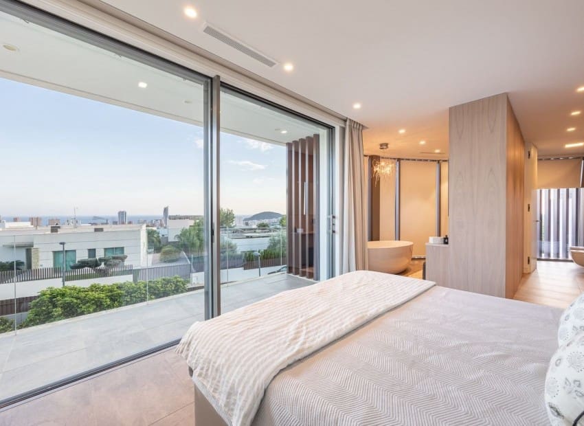 3 bedroom Villa for sale in Finestrat with pool garage - € 1,645,000 (Ref: 9100354)