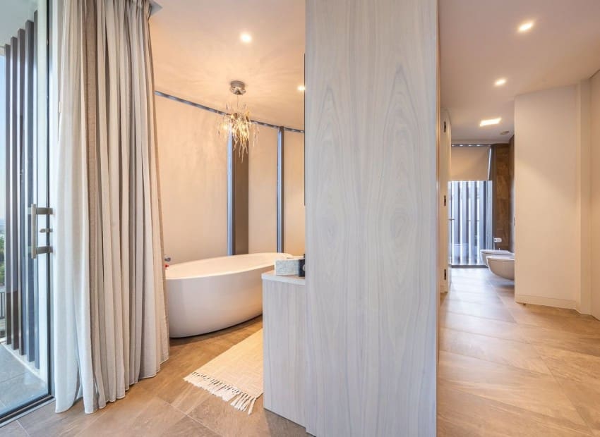 3 bedroom Villa for sale in Finestrat with pool garage - € 1,645,000 (Ref: 9100354)