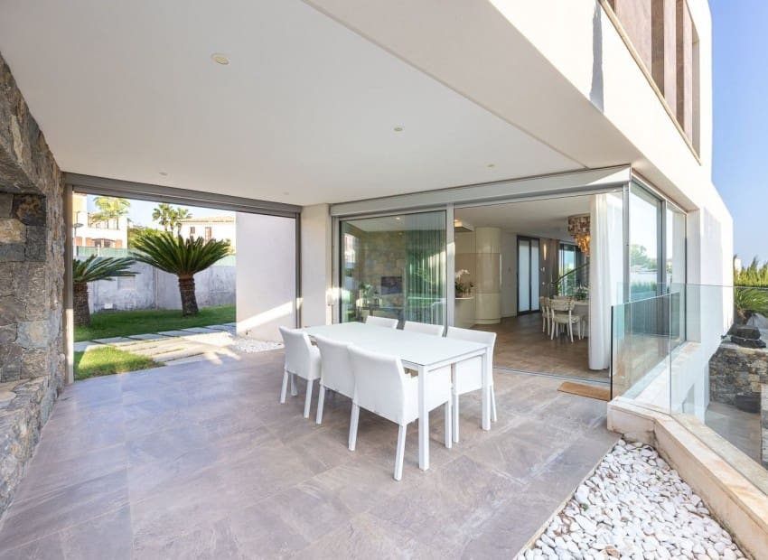 3 bedroom Villa for sale in Finestrat with pool garage - € 1,645,000 (Ref: 9100354)