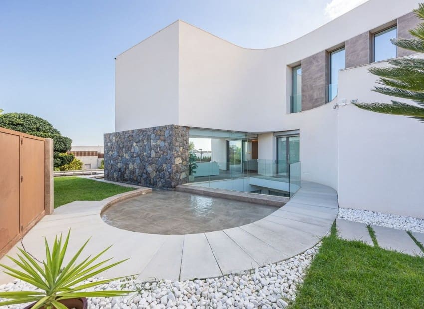 3 bedroom Villa for sale in Finestrat with pool garage - € 1,645,000 (Ref: 9100354)